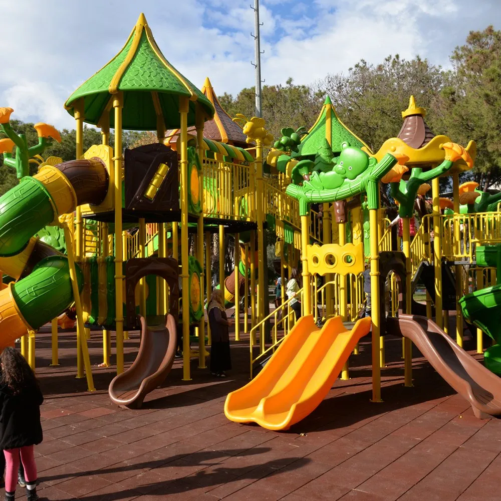 Menemen Şehir Parkı Oyun Grubu 3