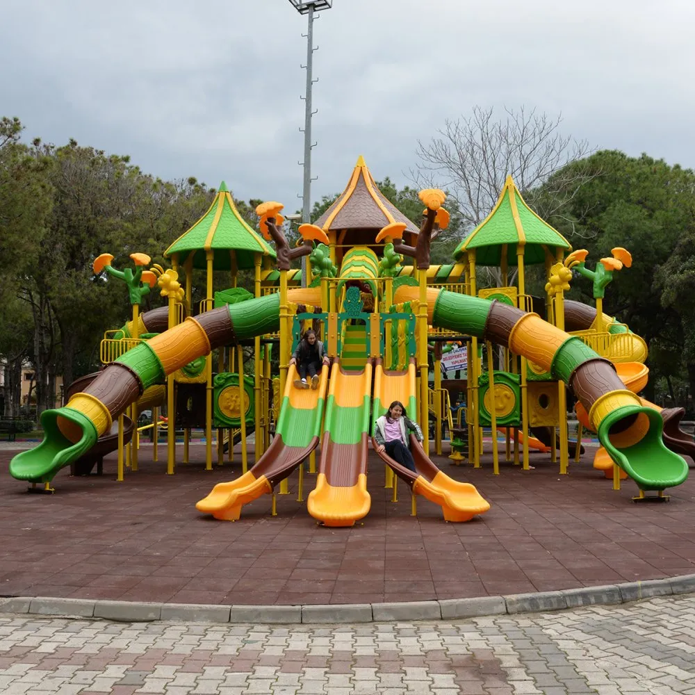 Menemen Şehir Parkı Oyun Grubu 11