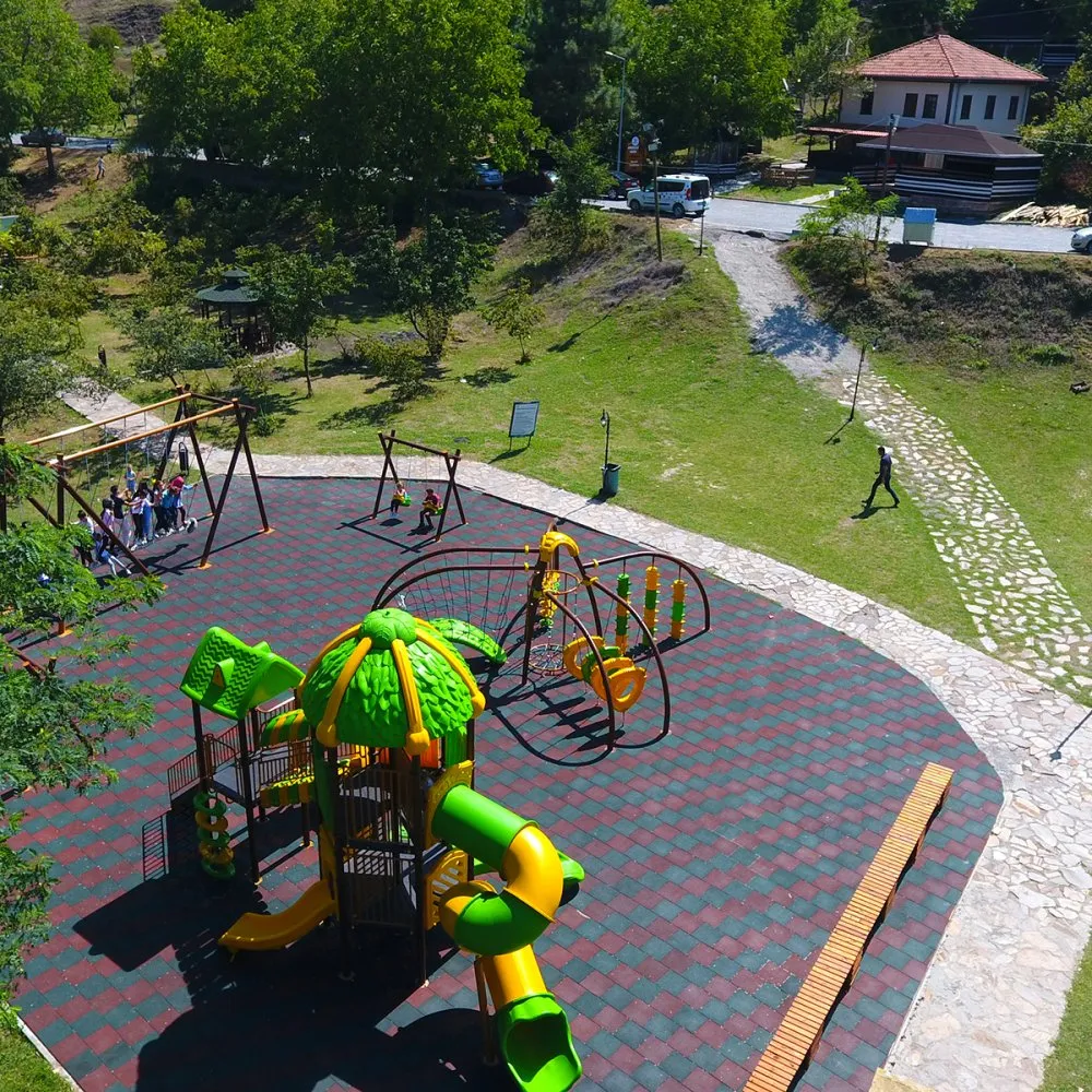 Tekkeköy Belediyesi Arkeoloji Parkı Oyun Grubu 9